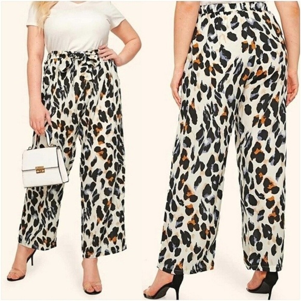 Leopard Print Cream Belted Pant Size Medium